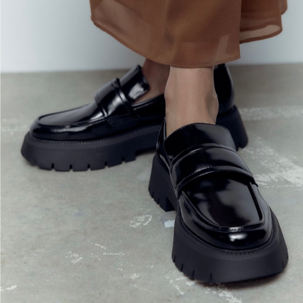 Zara Black Loafers size 36 (6)